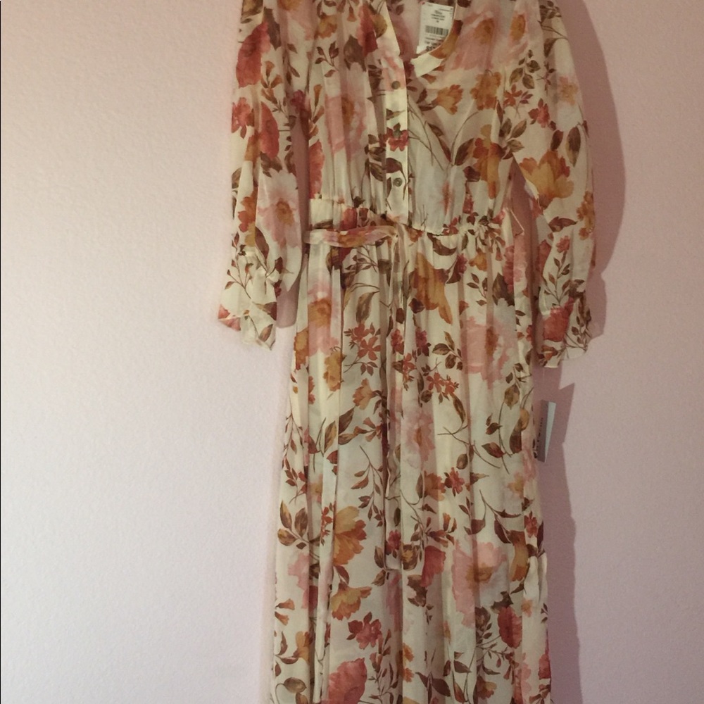 EN Focus Maxi Dress - Picture 5 of 6